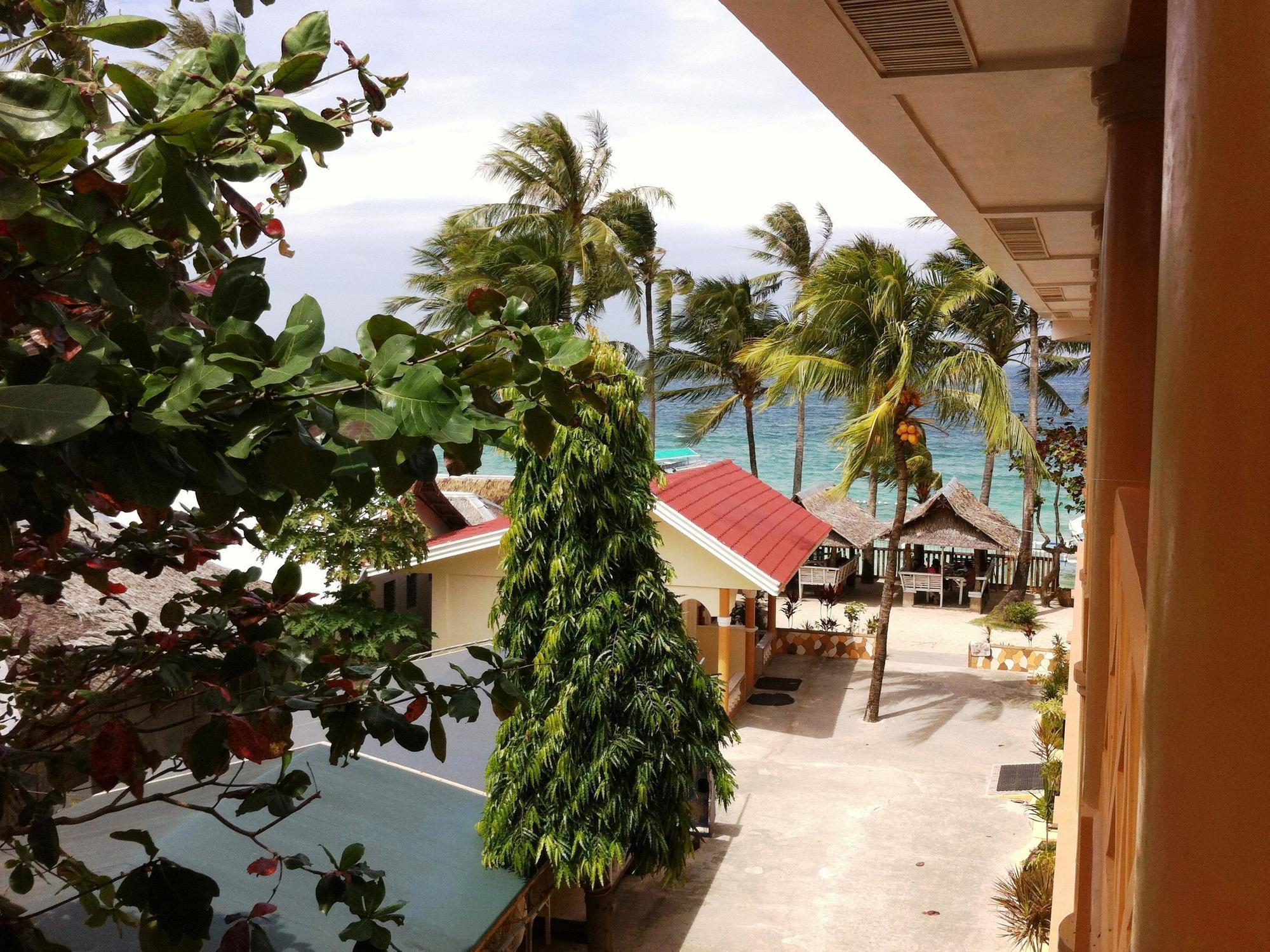 Raymen Beach Resort Гимарас Екстериор снимка